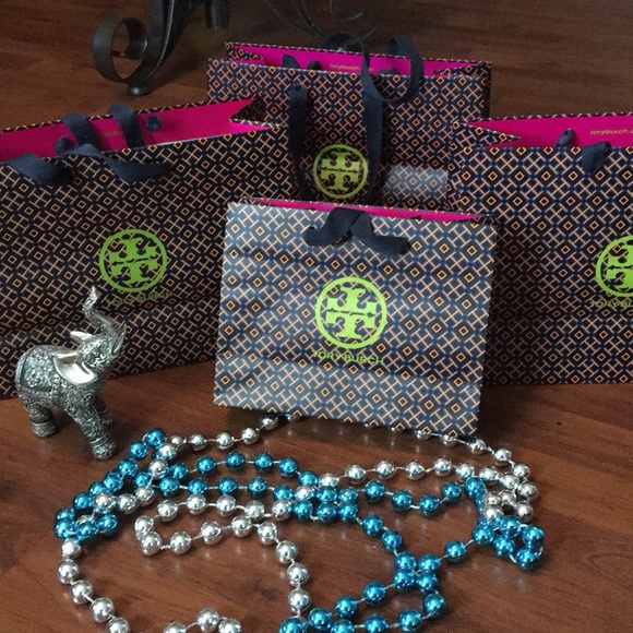 Tory Burch paper shopping 🛍 bags. See photos - Picture 2 of 6